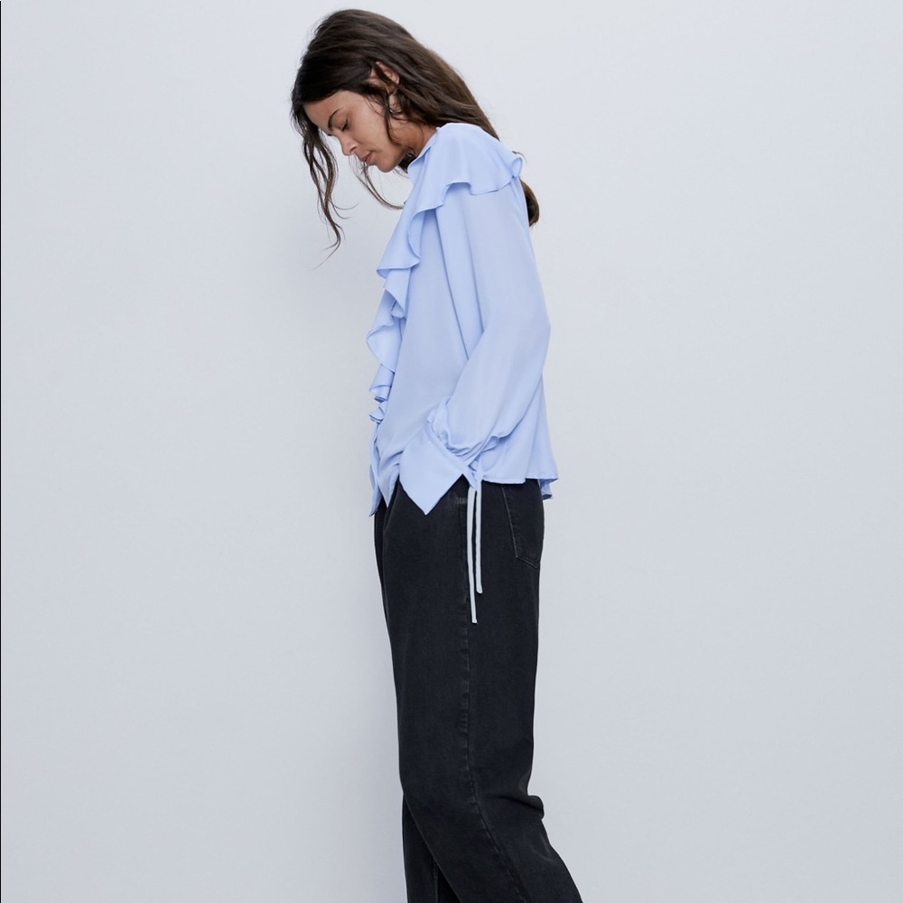 Zara RUFFLED LONG SLEEVE BUTTON UP V-NECK BLOUSE - Picture 6 of 10